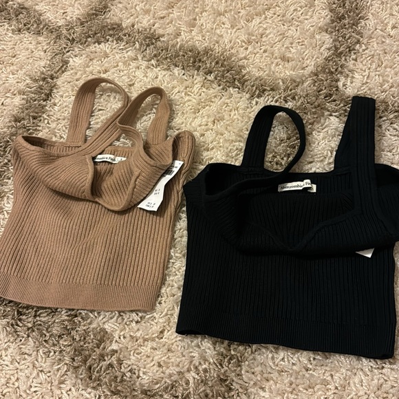 Tan and black a&f sweater tanks size small nwt - Picture 5 of 5